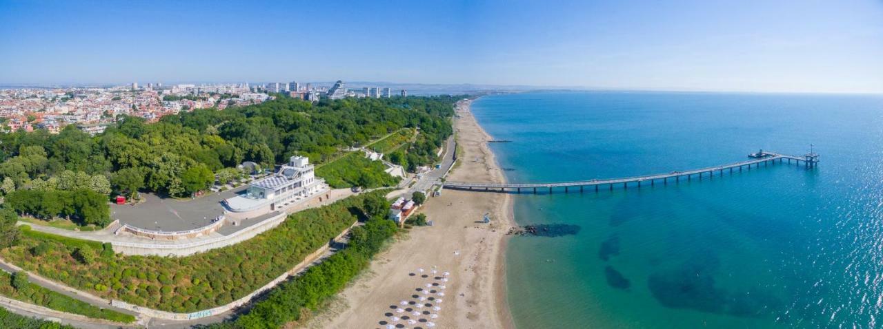 Appartamento La Dolce Vita, Luxury In The Absolute Center Burgas Esterno foto
